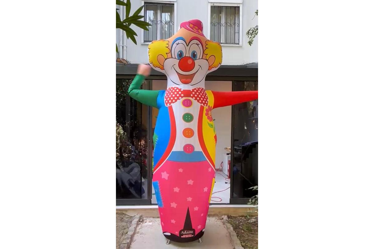 Şişme Maskot
